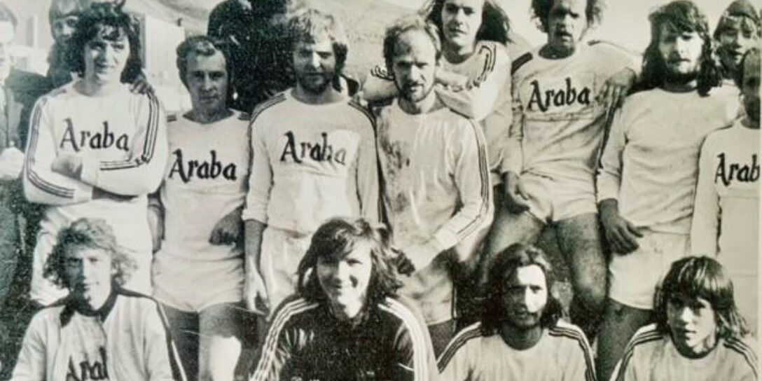 1975